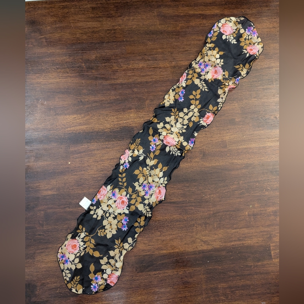 Floral Black and Pink Women's Vintage Scarf